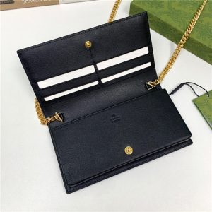 Gucci GG Wallet With Chain (Varied Colors)