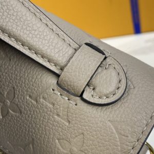 Louis Vuitton Pochette Metis Monogram Empreinte Dune