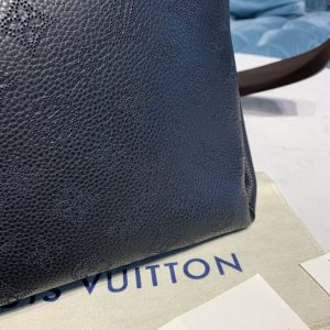 Louis Vuitton Beaubourg Hobo MM (Varied Colors)