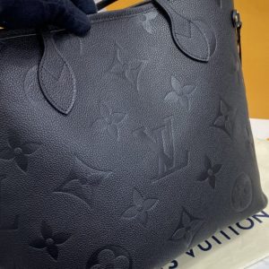 Louis Vuitton Neverfull MM Black