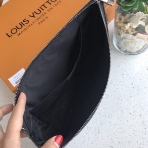 Louis Vuitton Discovery Pochette