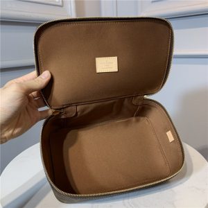 Louis Vuitton Packing Cube MM