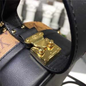 Louis Vuitton Petite Boite Chapeau