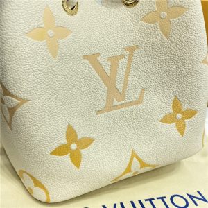 Louis Vuitton NeoNoe BB Cream/Saffron