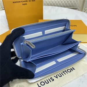 Louis Vuitton Zippy Wallet Mahina Blue