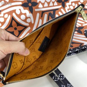 LV Crafty Neverfull MM Creme Caramel