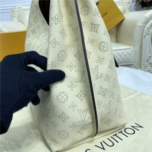 Louis Vuitton Carmel Mahina Creme