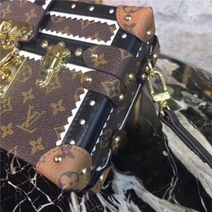 Louis Vuitton Petite Malle