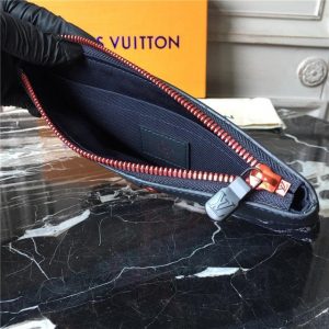 Louis Vuitton Discovery Pochette PM