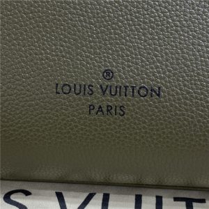 Louis Vuitton On My Side Laurier
