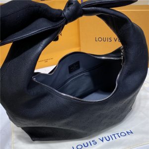 Louis Vuitton Why Knot MM Black