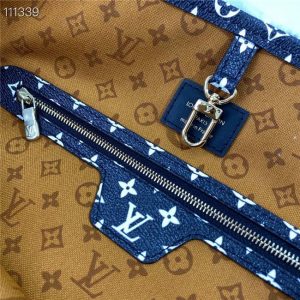 LV Crafty Neverfull MM Creme Caramel