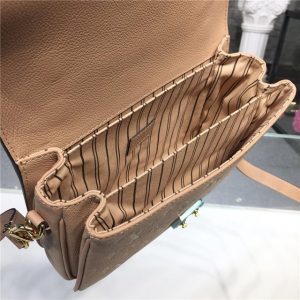 Louis Vuitton Pochette Metis Papyrus