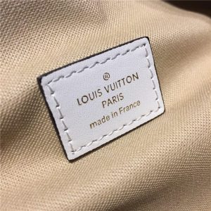 Louis Vuitton Bumbag Khaki