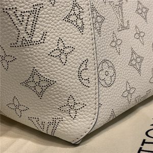 Louis Vuitton Hina PM Mahina