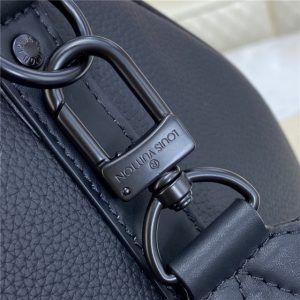 Louis Vuitton Keepall Bandouliere 40