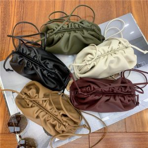 Bottega Veneta The Pouch 20 (Varied Colors)