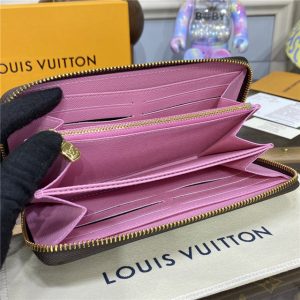 Louis Vuitton Zippy Wallet