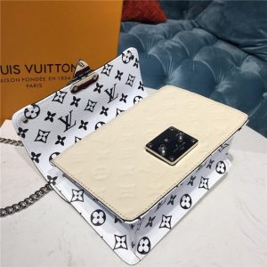 Louis Vuitton Wynwood Monogram Vernis Leather Creme