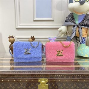 Louis Vuitton Twist MM Pink