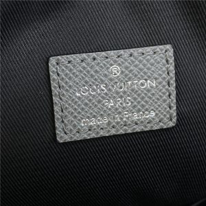 Louis Vuitton Avenue Sling Bag Taiga Leather – Men (Glacier)