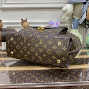 Louis Vuitton Metis Monogram Hobo