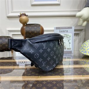 Louis Vuitton Discovery Bumbag PM Monogram Eclipse Canvas