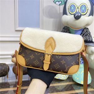 Louis Vuitton Diane Monogram Cozygram