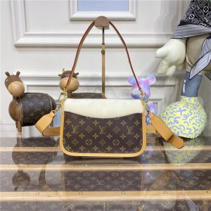 Louis Vuitton Diane Monogram Cozygram