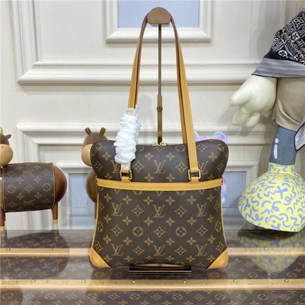 Louis Vuitton Coussin GM Shoulder Bag Monogram