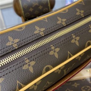 Louis Vuitton Trocadero MM 27 Monogram