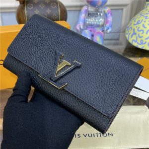 Louis Vuitton Capucines Wallet