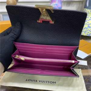 Louis Vuitton Capucines Wallet