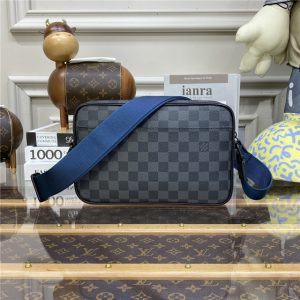 Louis Vuitton Alpha Messenger Damier Graphite Canvas